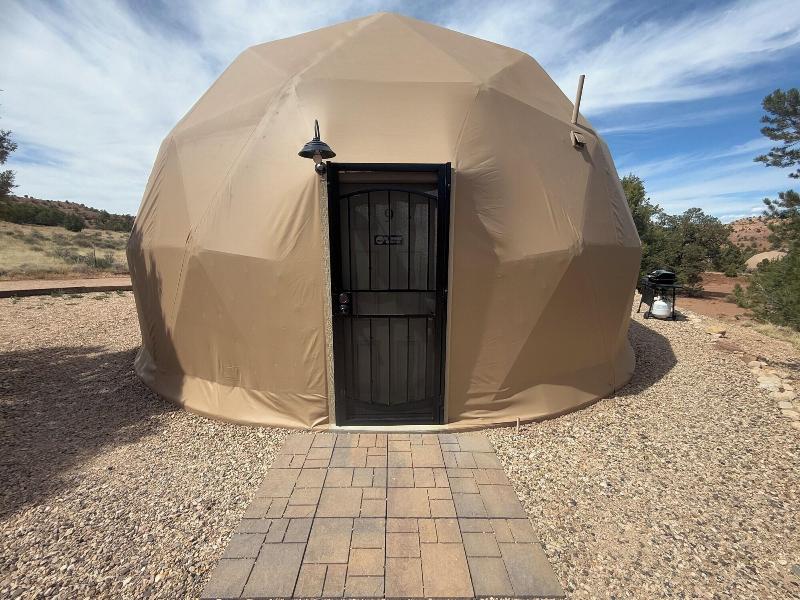 Bryce Glamp And Camp — exterior view