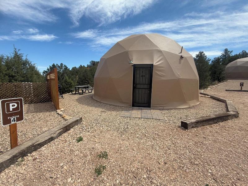 Bryce Glamp And Camp — general view