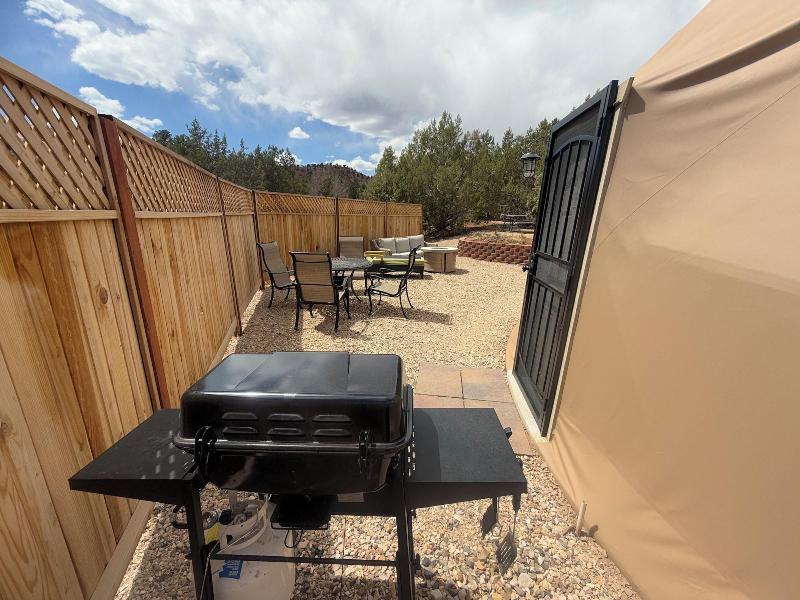 Bryce Glamp And Camp image