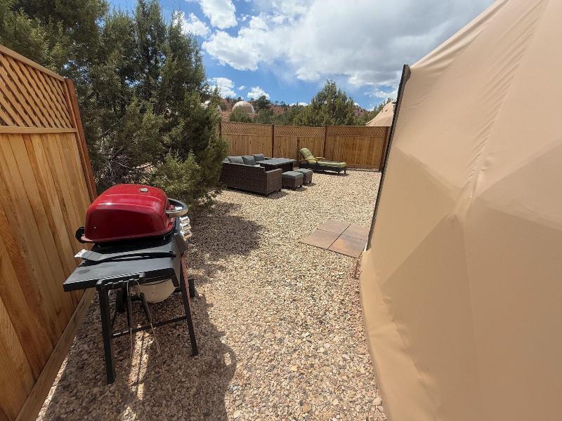 Bryce Glamp And Camp image