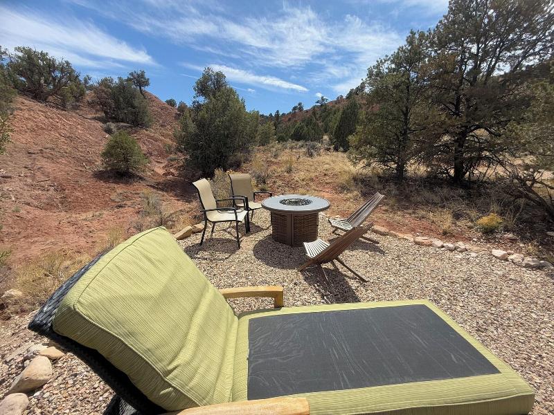 Bryce Glamp And Camp image