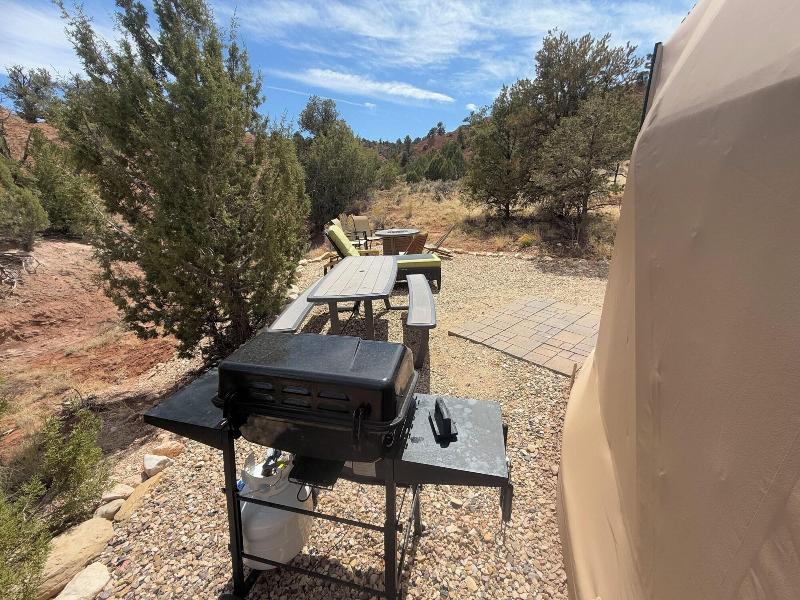 Bryce Glamp And Camp image