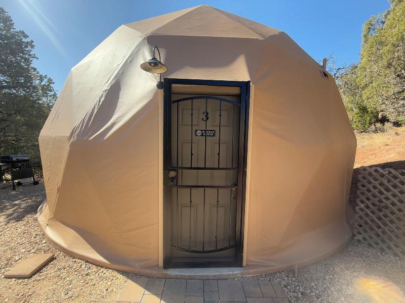 Bryce Glamp And Camp image