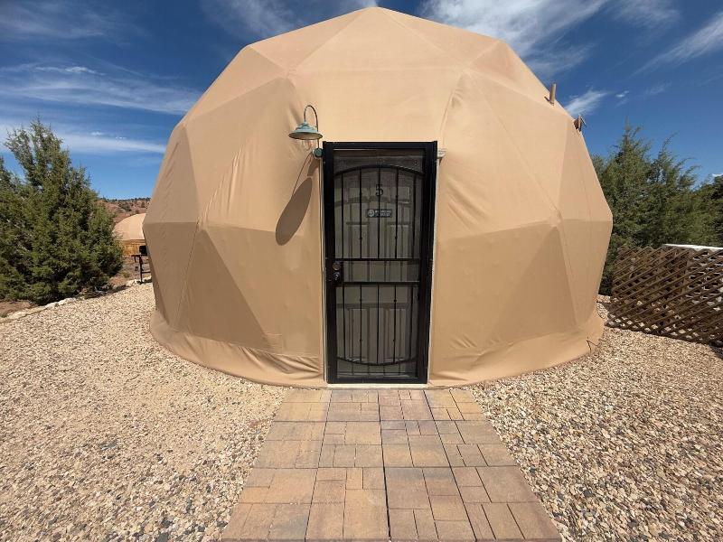 Bryce Glamp And Camp image