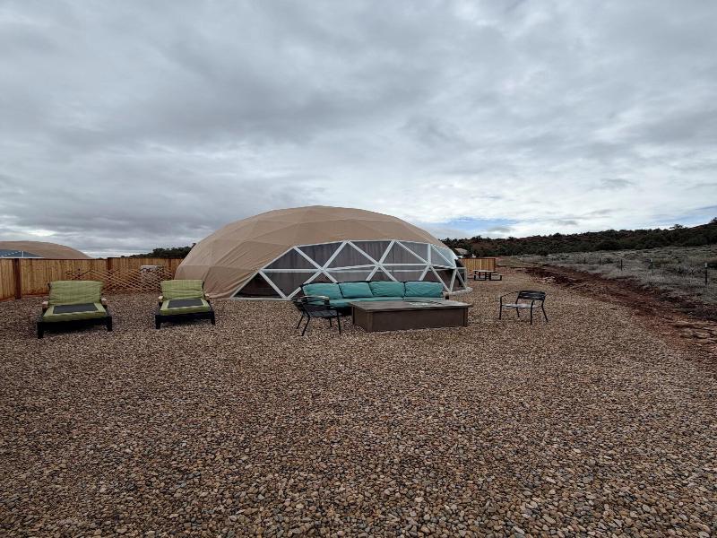 Bryce Glamp And Camp image