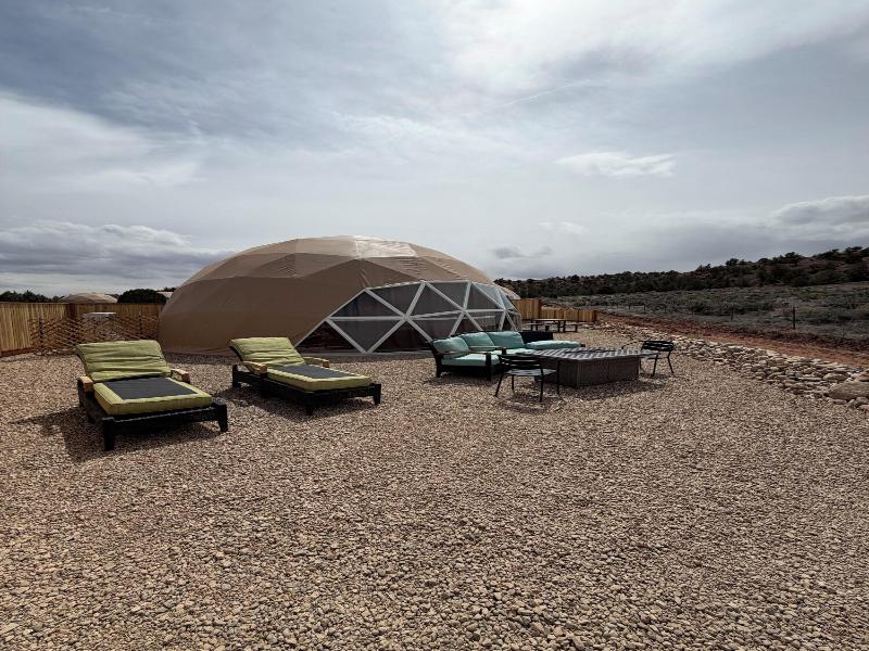 Bryce Glamp And Camp image