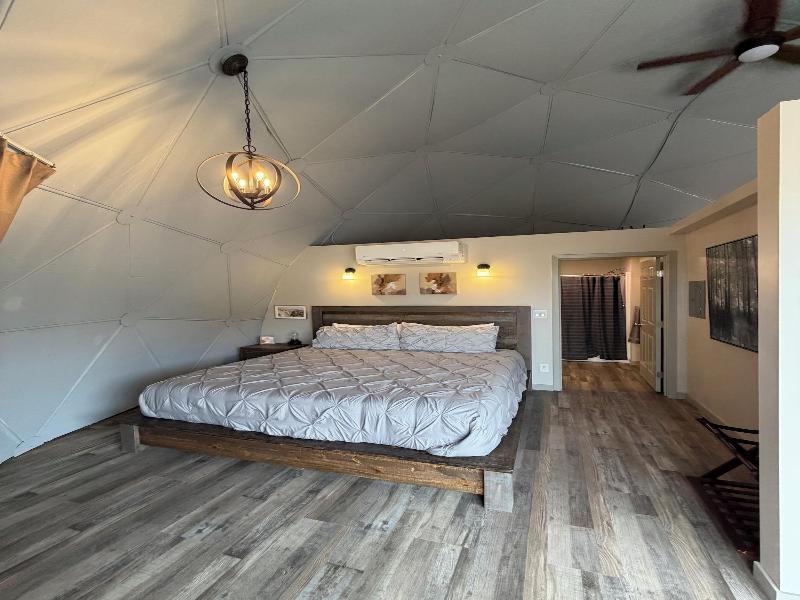 Bryce Glamp And Camp image