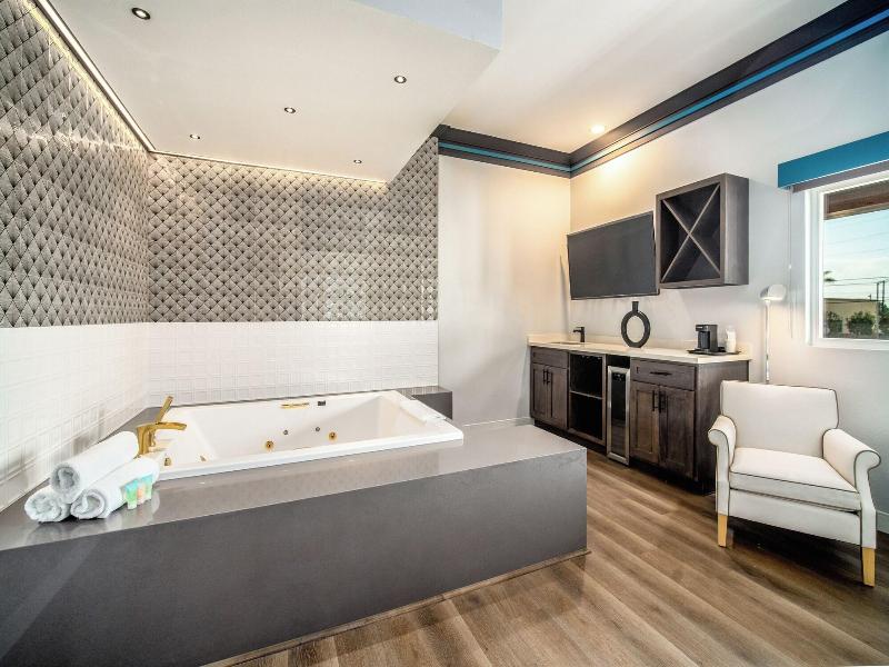 Aspire Inn Studios Spas image