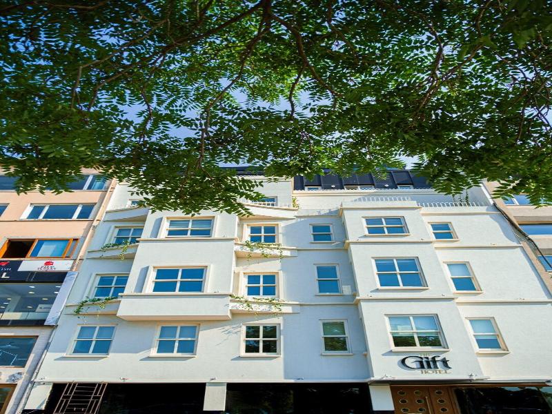 The Gift Hotel image