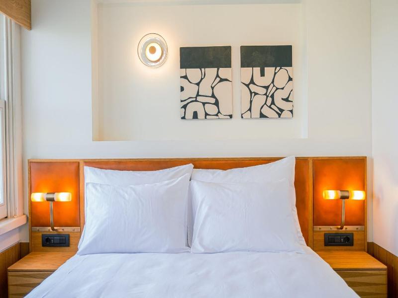 The Gift Hotel image