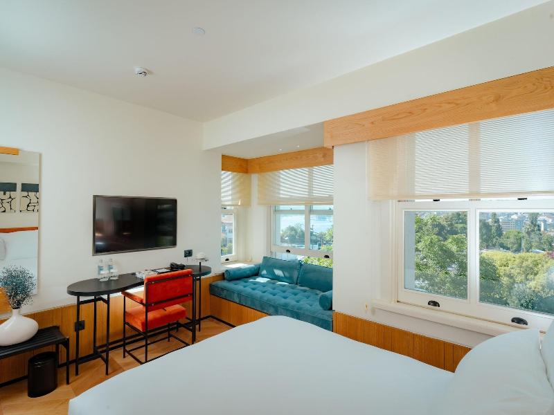 The Gift Hotel image