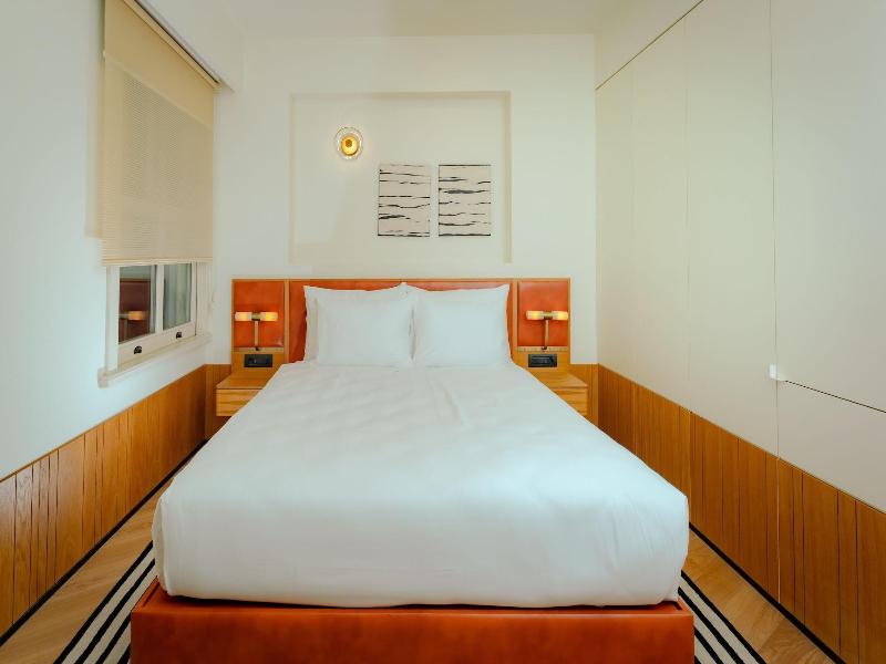 The Gift Hotel image
