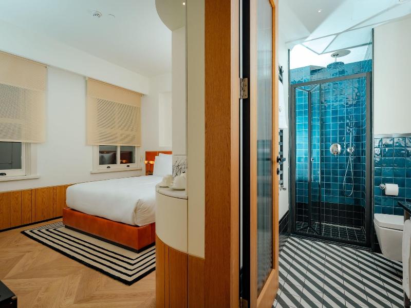 The Gift Hotel image