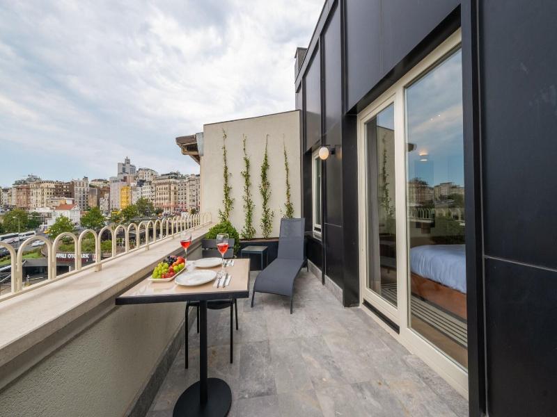 The Gift Hotel image