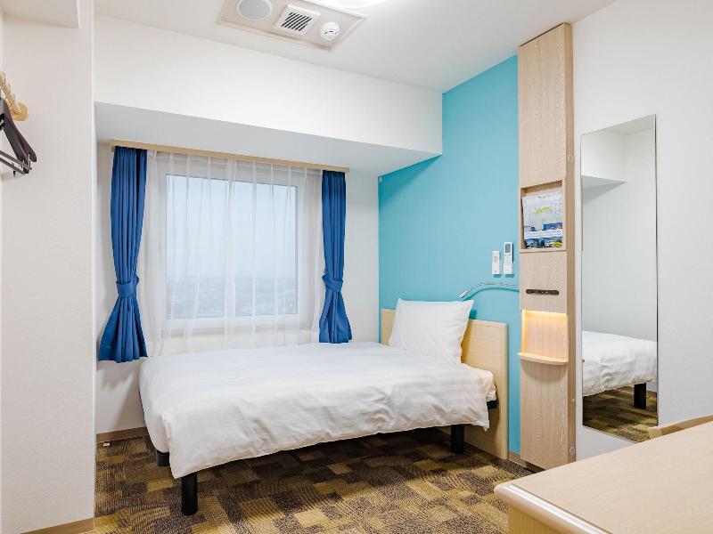 Toyoko Inn Kasukabe Eki Nishi Guchi image