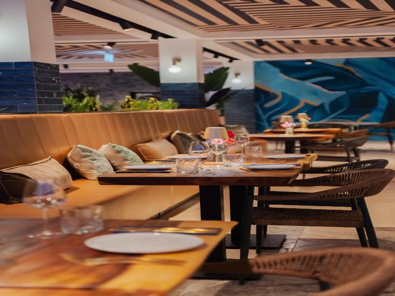 Harbor Hotel Casino Curacao image