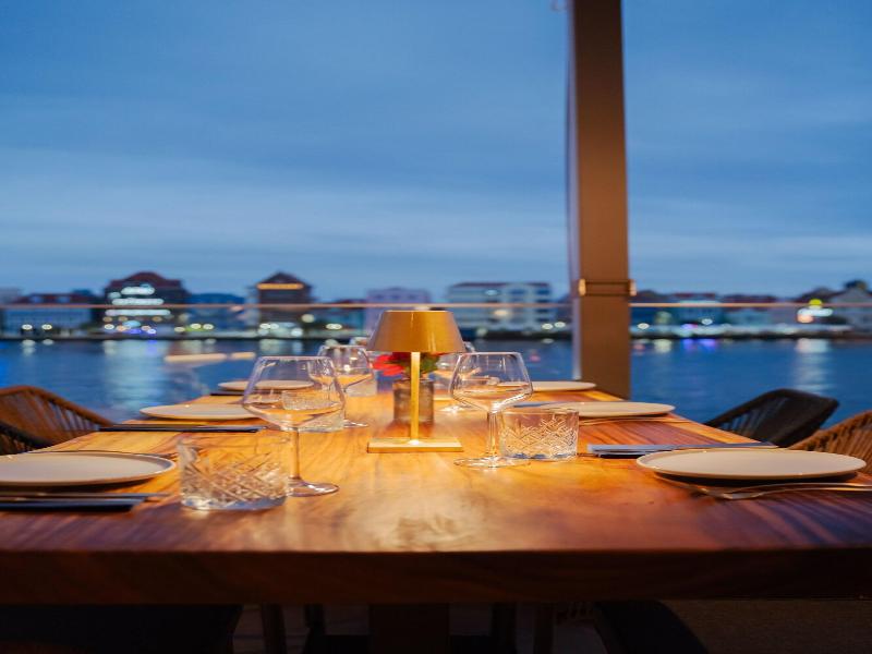 Harbor Hotel Casino Curacao image