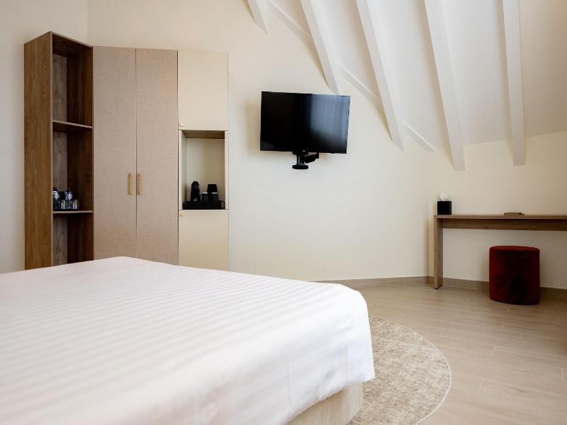 Harbor Hotel Casino Curacao image