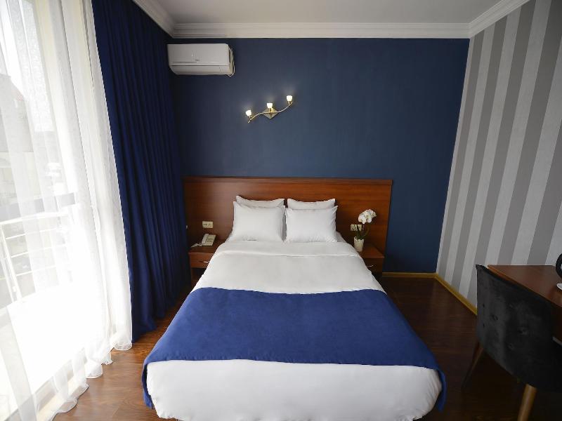 Aura Boutique Hotel image