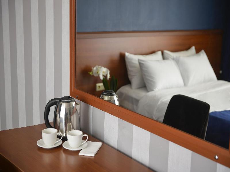 Aura Boutique Hotel image