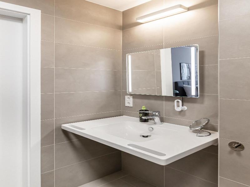 Limehome Berlin Luise Henriette Str image