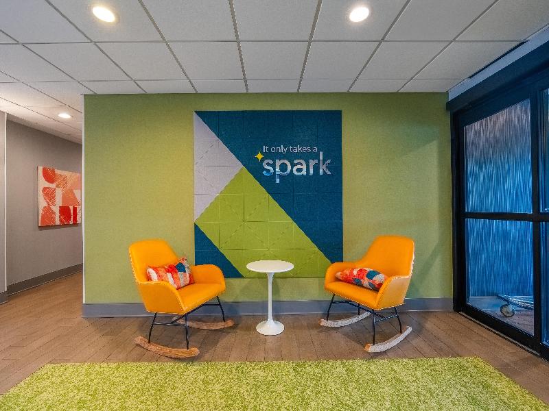 Spark by Hilton Atlanta Kennesaw Town Center — exterior view