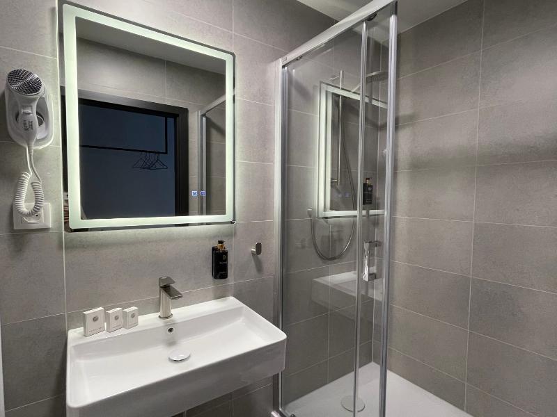 We Hotel Expo Prague image