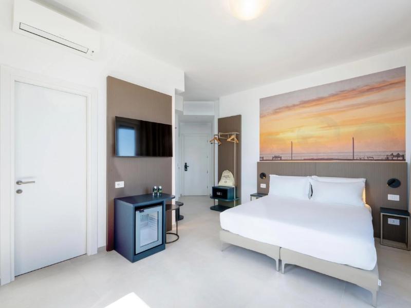 B&B Hotel Pesaro Des Bains image
