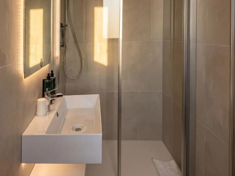 B&B Hotel Pesaro Des Bains image