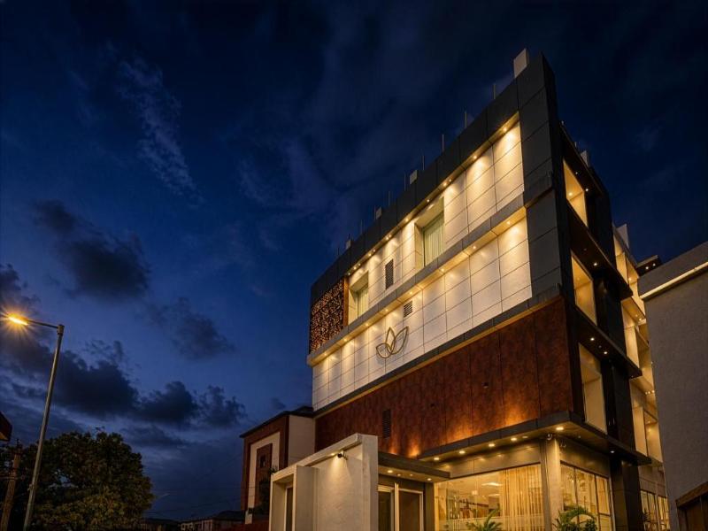 Grand Continent Hotel, Rameswaram — exterior view