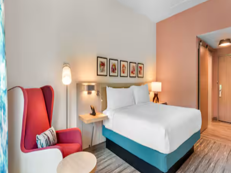 DOUBLE KING SIZE BED
