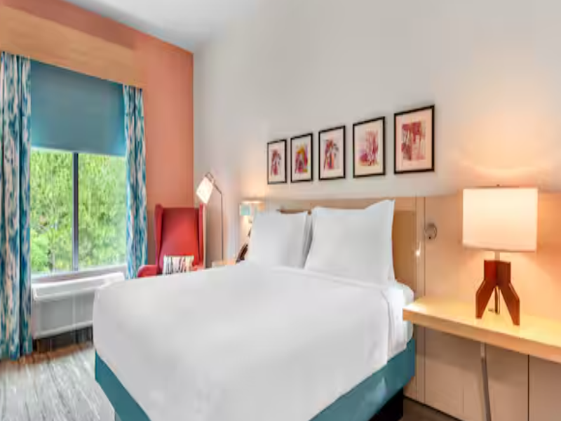 DOUBLE KING SIZE BED