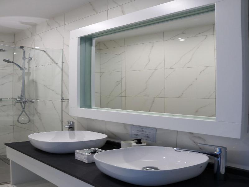 100 Boutique Living gallery photo 6