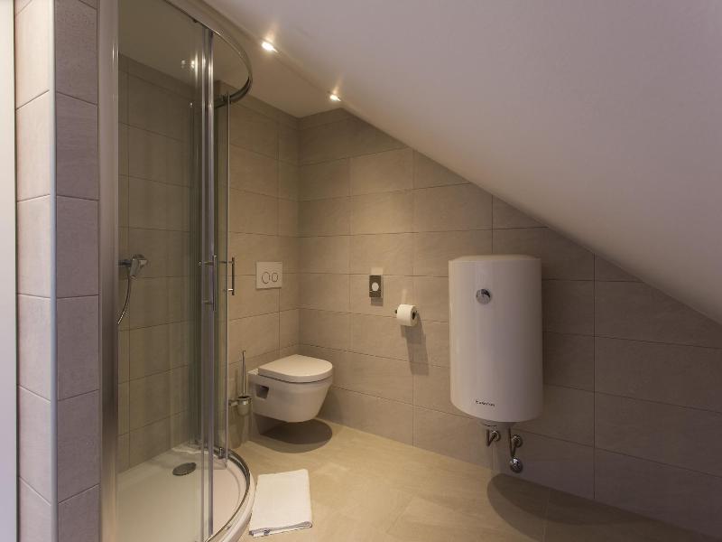 Klarisa Palace Rooms image