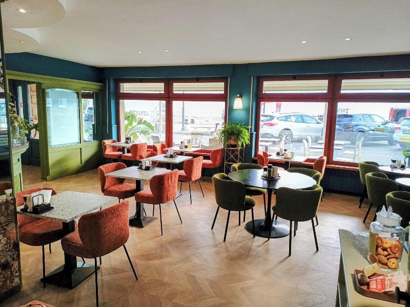 Albium Hotel image