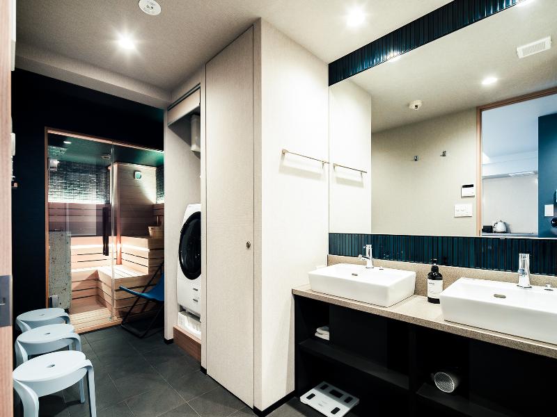 Section L Tsukiji image