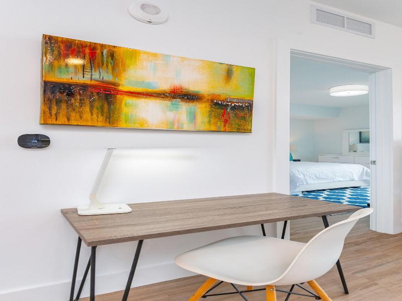Global Luxury Suites Miami Worldcenter image