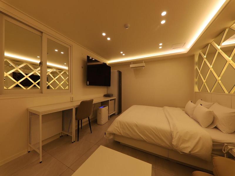 Hotel Browndot Chungjang image