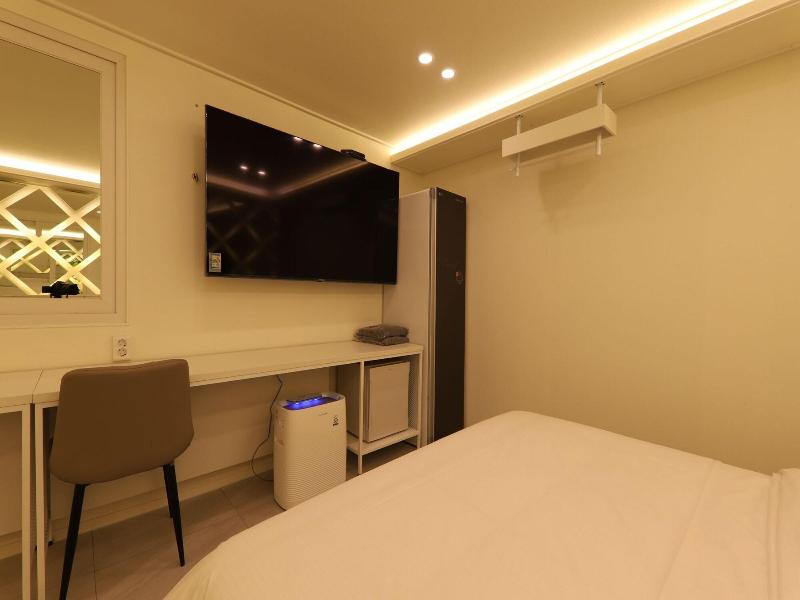 Hotel Browndot Chungjang image
