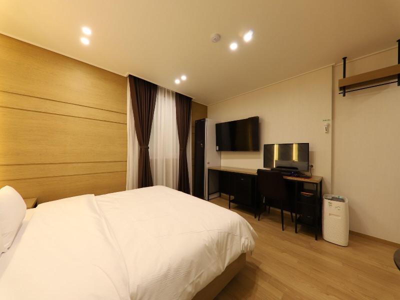Hotel Browndot Chungjang image