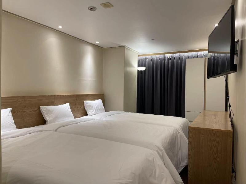 The Garden Hotel image