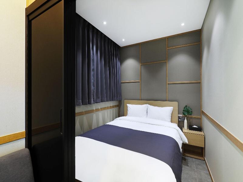 The Stay Classic Hotel Myeongdong image
