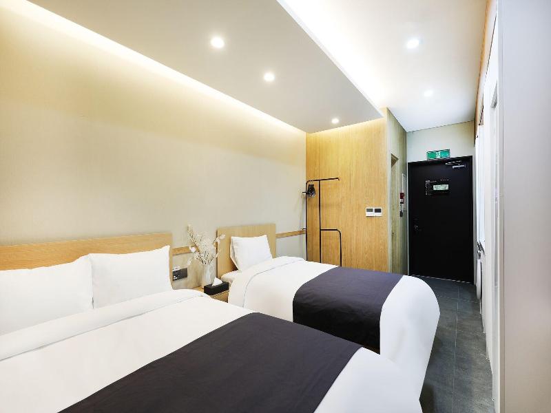 The Stay Classic Hotel Myeongdong image