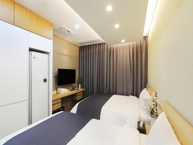The Stay Classic Hotel Myeongdong image