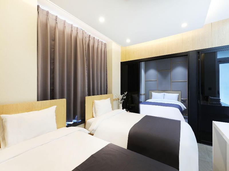 The Stay Classic Hotel Myeongdong image