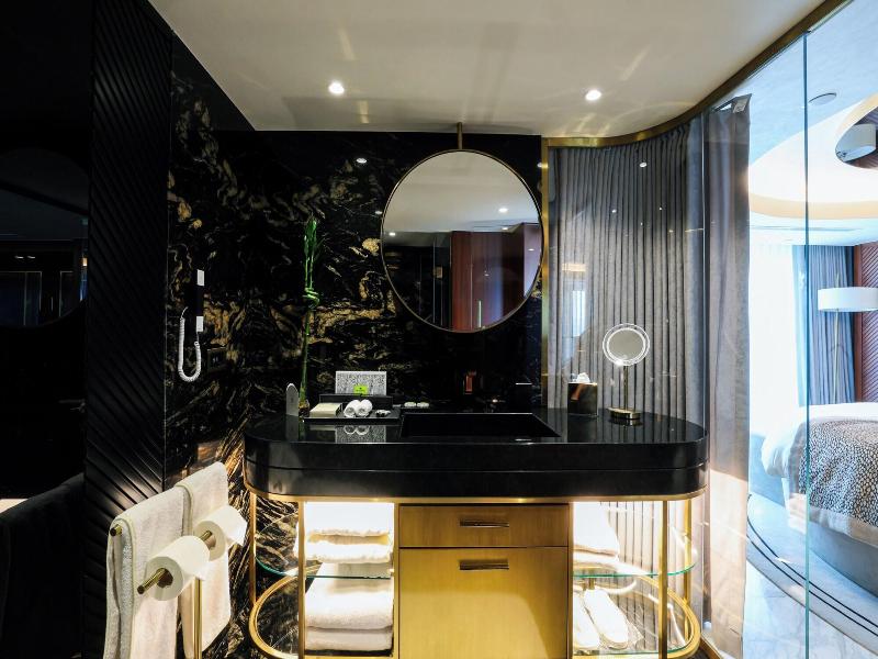 The Maestro Hotel image