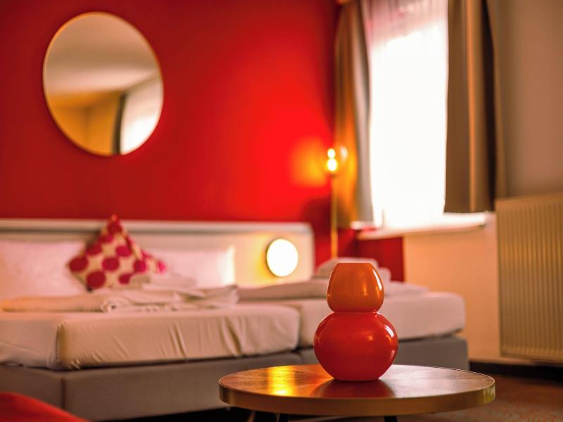 Hessenland Hotel By Stay Awesome image