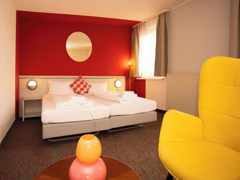 Hessenland Hotel By Stay Awesome image