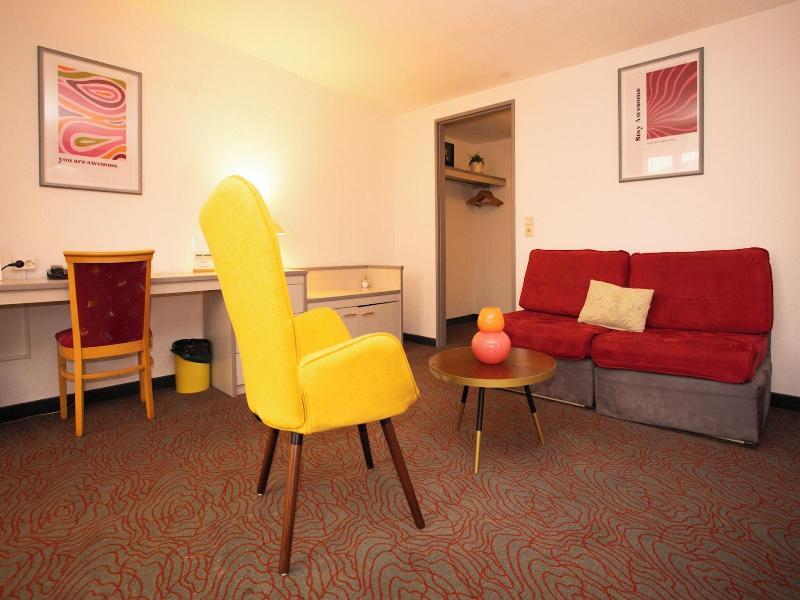 Hessenland Hotel By Stay Awesome image