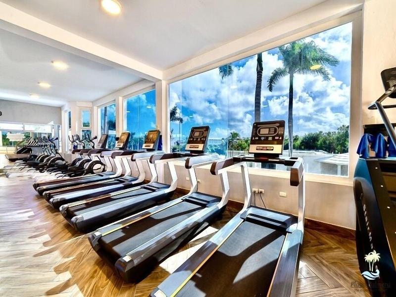 Playa Palmera Beach Resort image